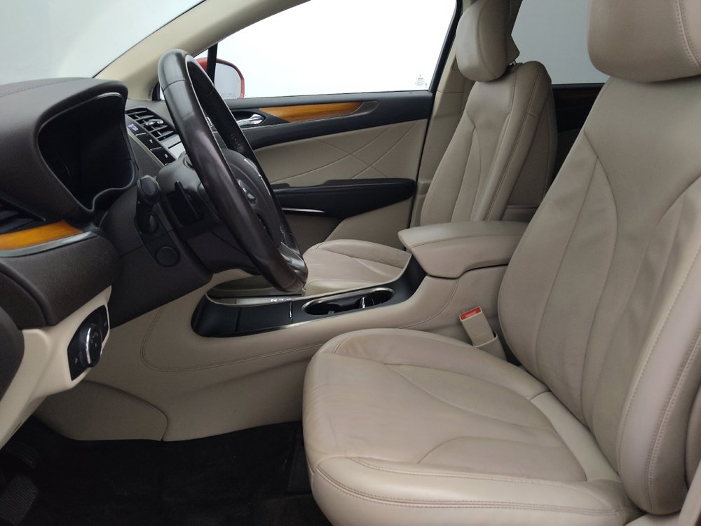 Used 2017 Lincoln MKC Select w/ Select Plus Package FWD image 17