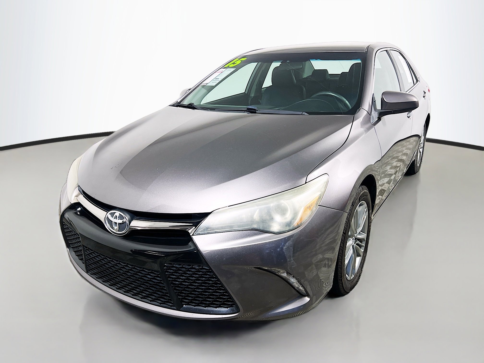 Used 2015 Toyota Camry SE FWD image 10