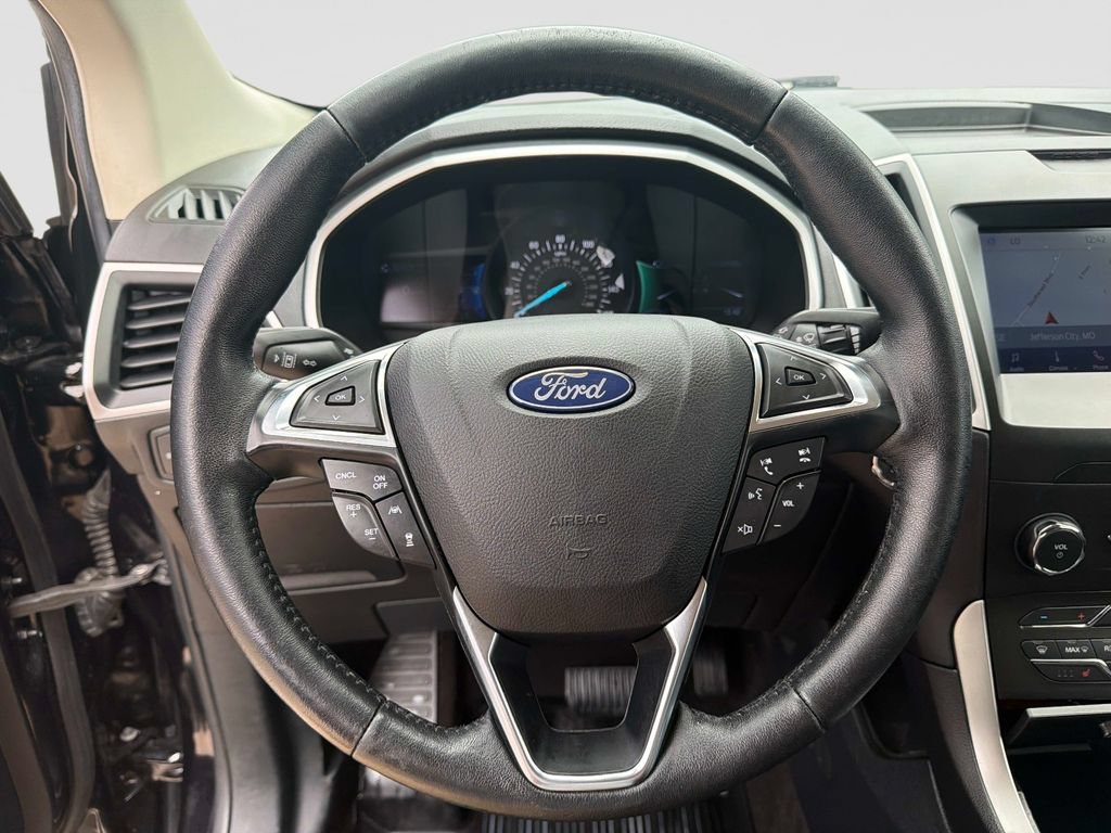 Used 2020 Ford Edge SEL w/ Convenience Package AWD/4WD image 32