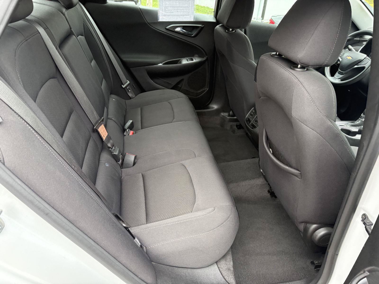 Used 2024 Chevrolet Malibu LT FWD image 15