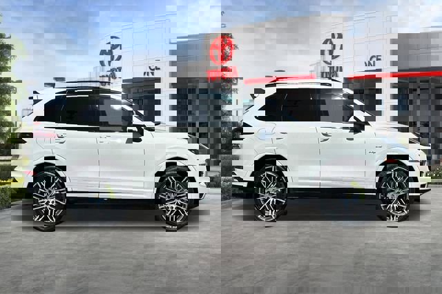 Used 2018 Porsche Cayenne S image 3