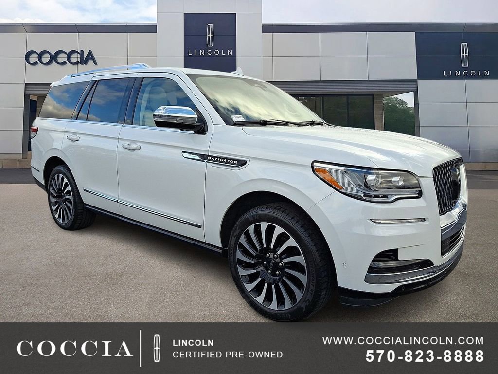 Certified 2024 Lincoln Navigator Black Label AWD/4WD image 3
