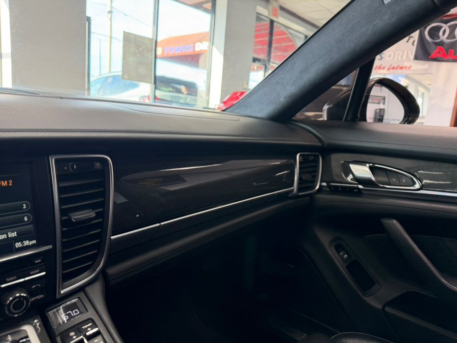 Used 2016 Porsche Panamera GTS AWD/4WD image 62