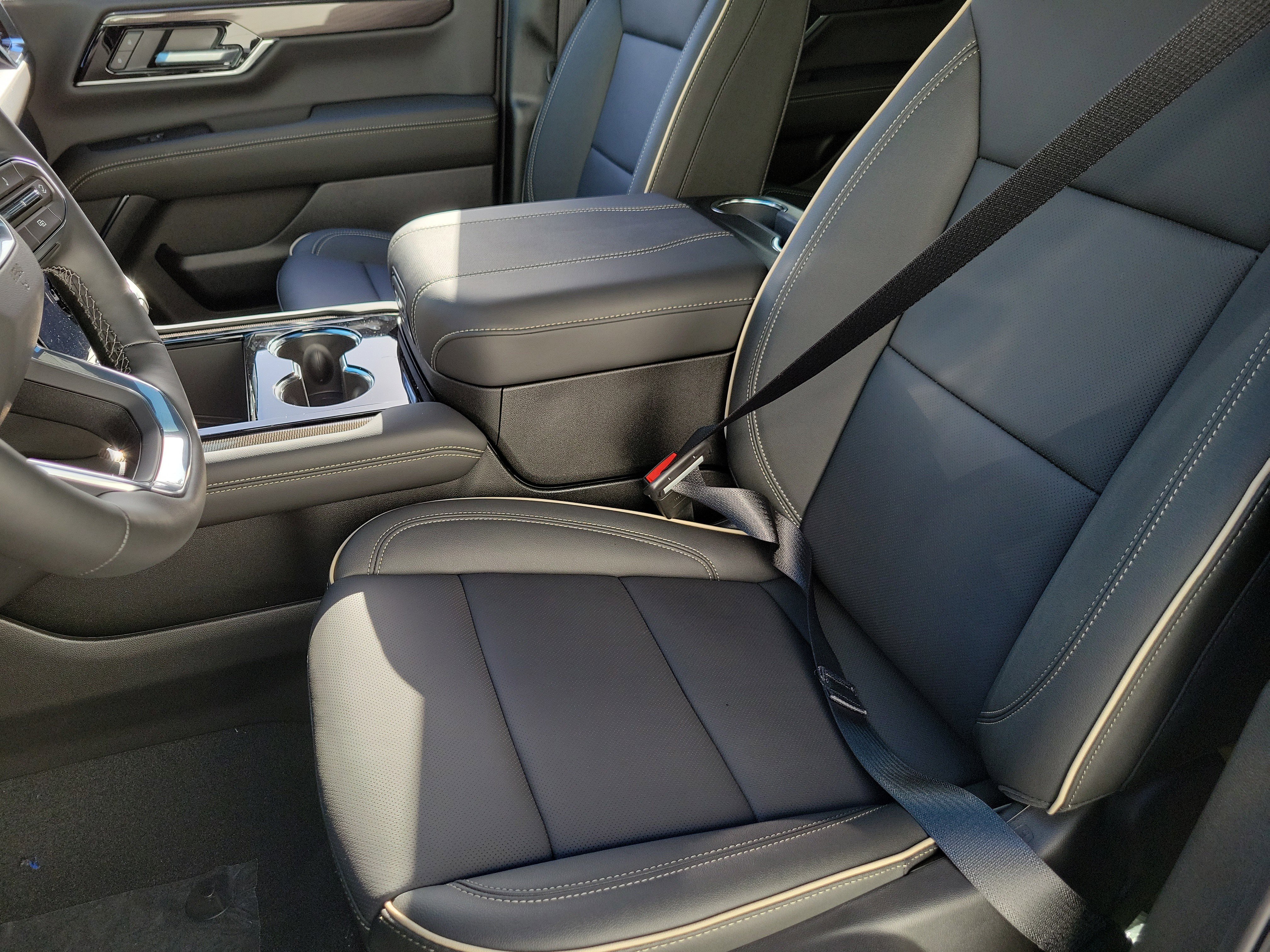 New 2026 GMC Yukon Elevation w/ Elevation Premium Package image 23