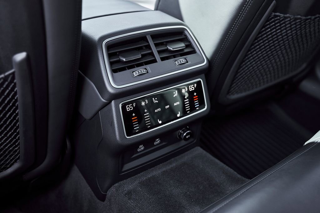 Used 2022 Audi RS 6 image 59