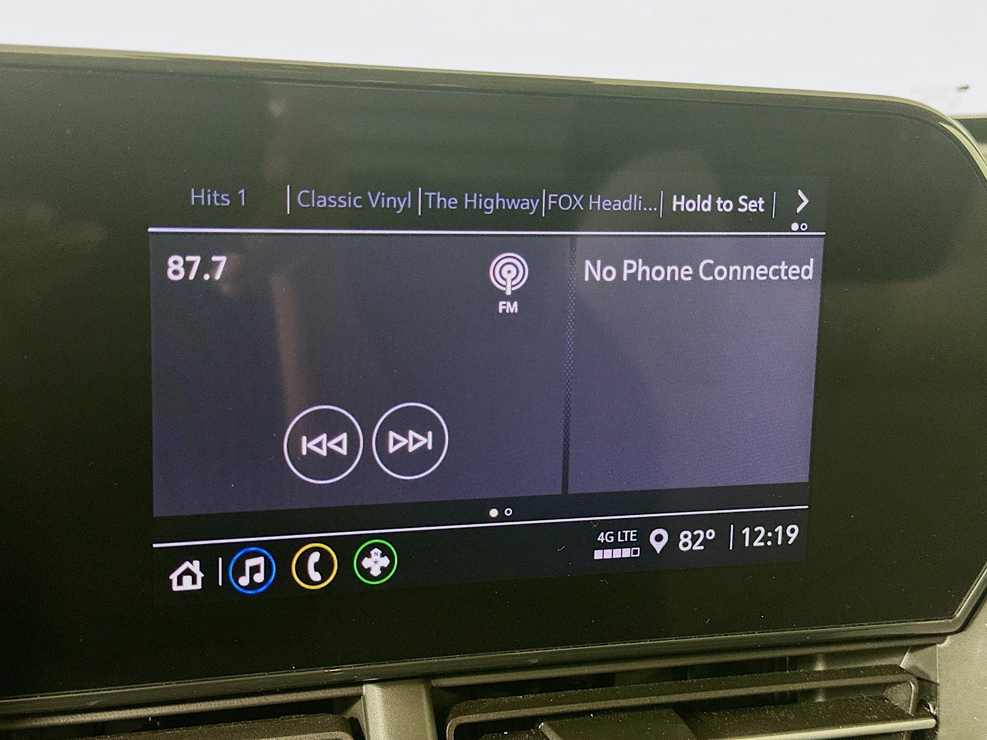 Used 2024 Chevrolet Trax LS FWD image 21