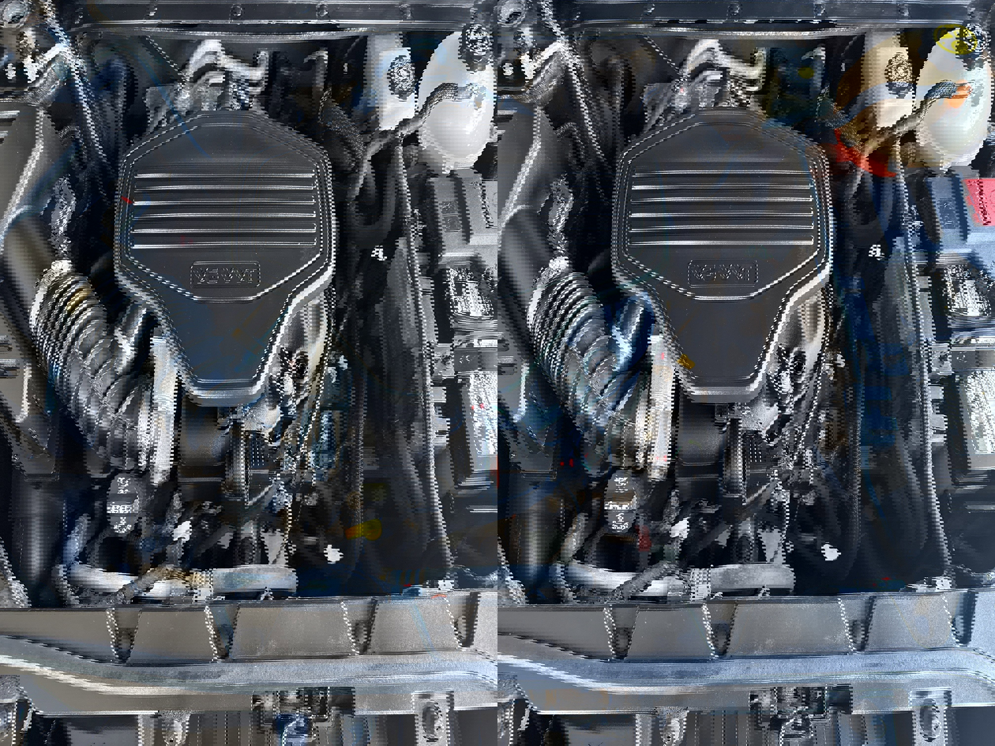 Used 2020 GMC Acadia SLE w/ Driver Convenience Package image 9