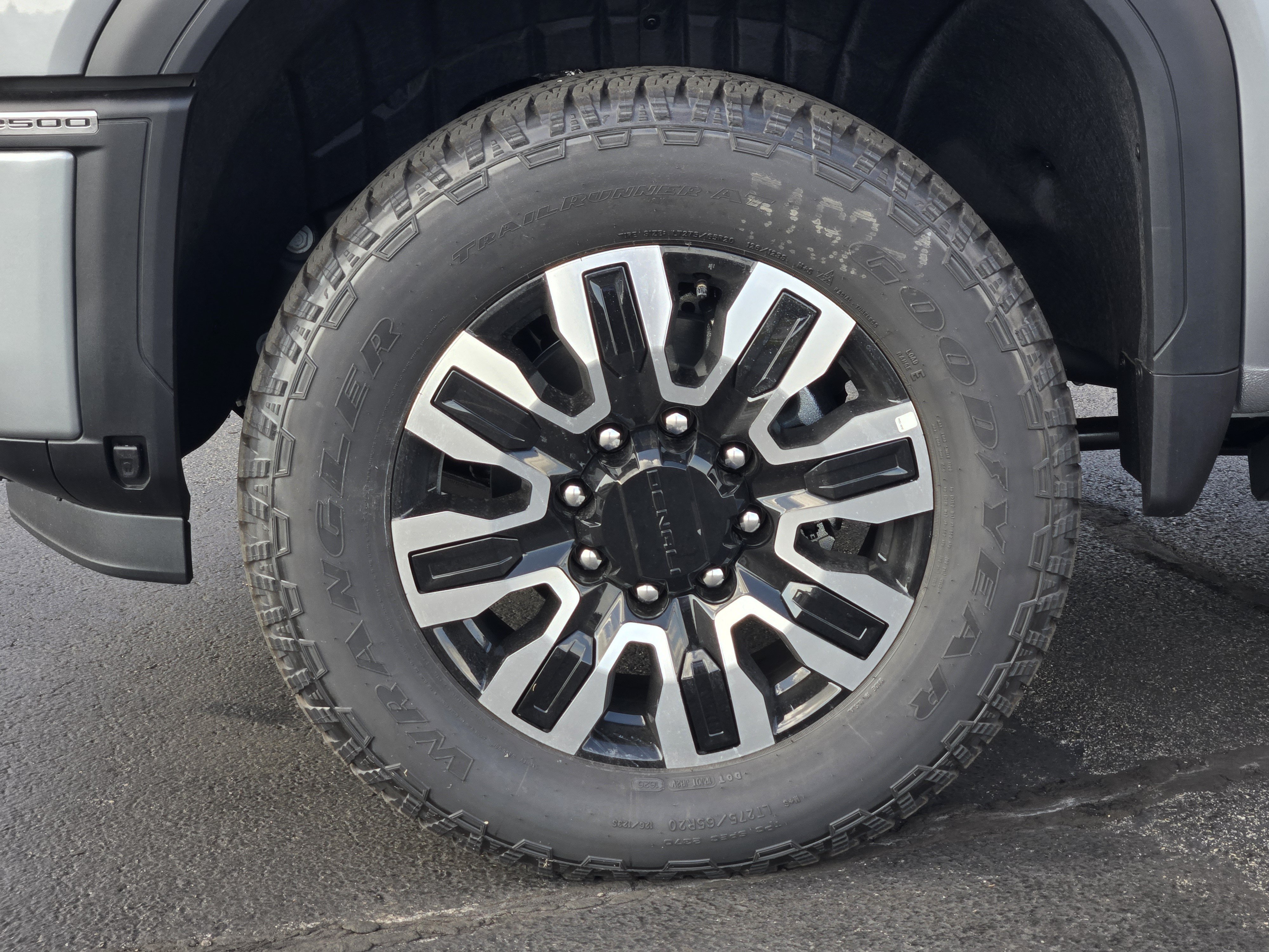 New 2026 GMC Sierra 2500 Denali Ultimate AWD/4WD image 10