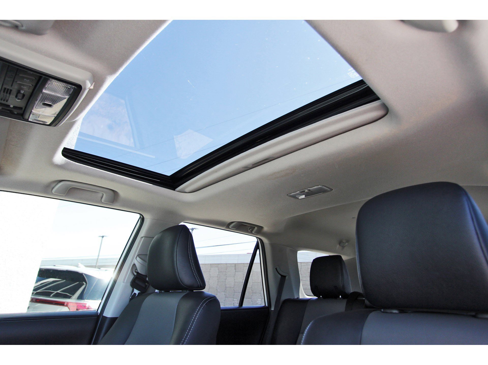 Used 2023 Toyota 4Runner SR5 Premium w/ Moonroof Package image 29