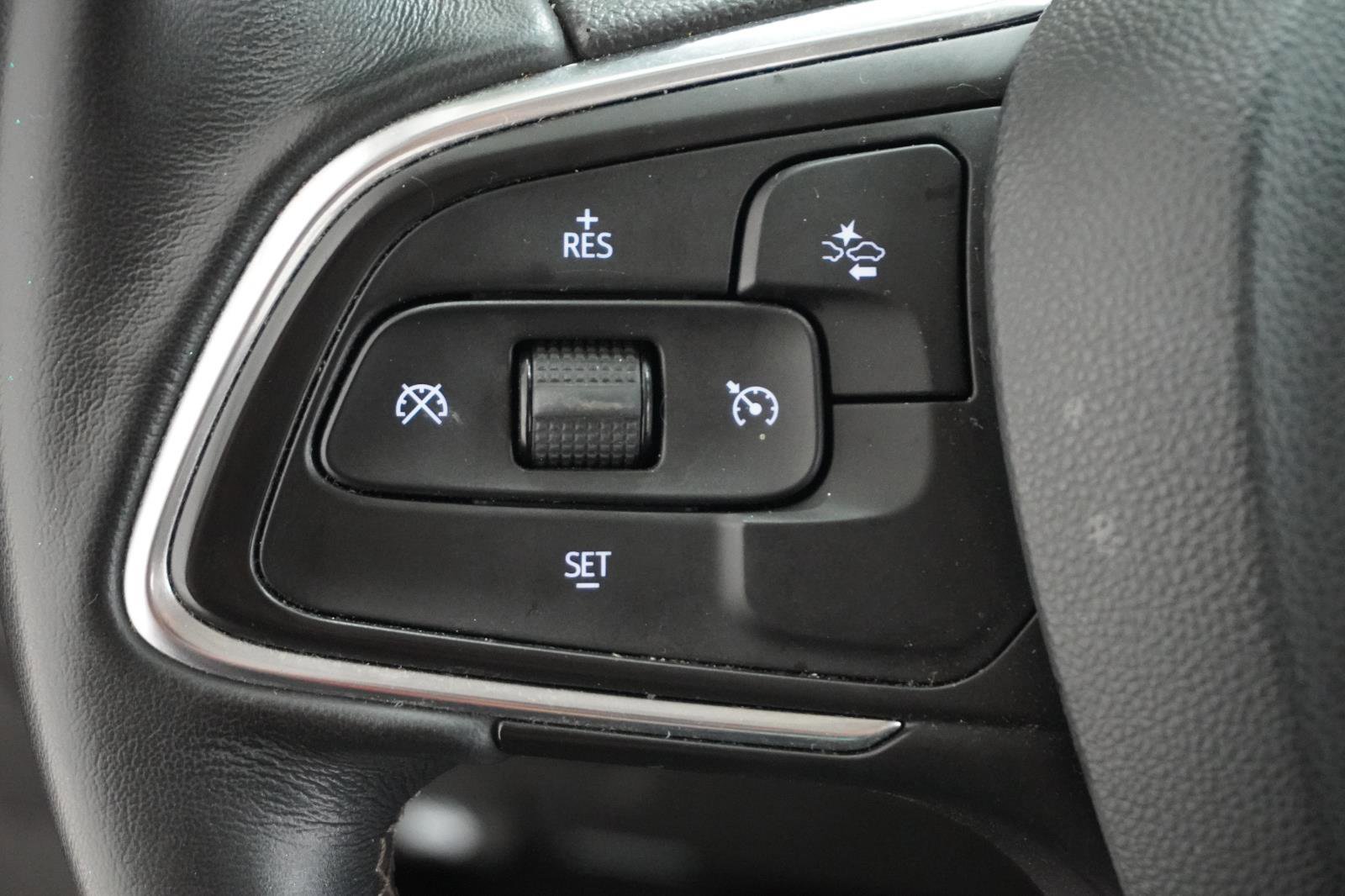 Used 2021 Buick Encore GX Select image 21