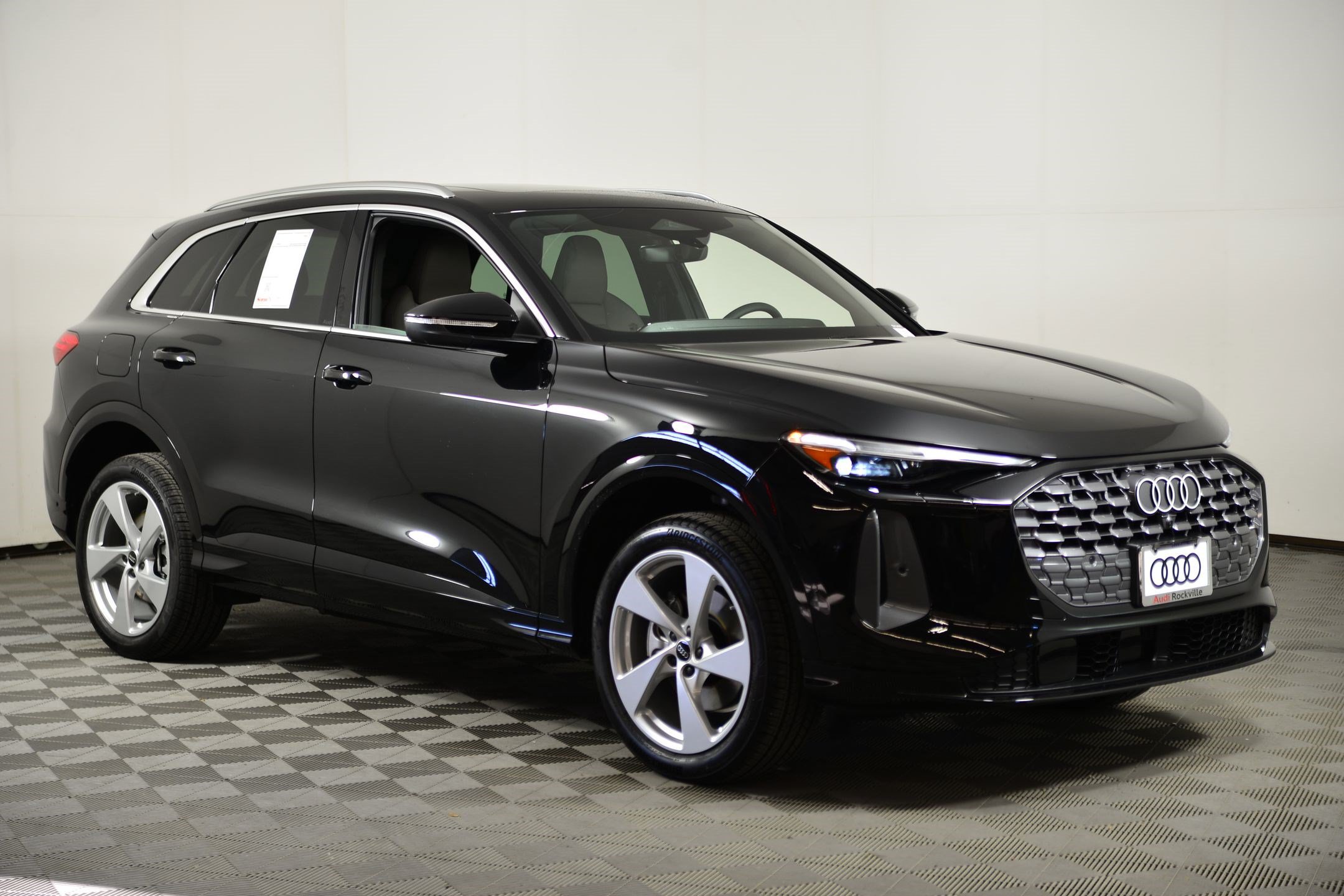 New 2025 Audi Q5 Premium AWD/4WD image 6