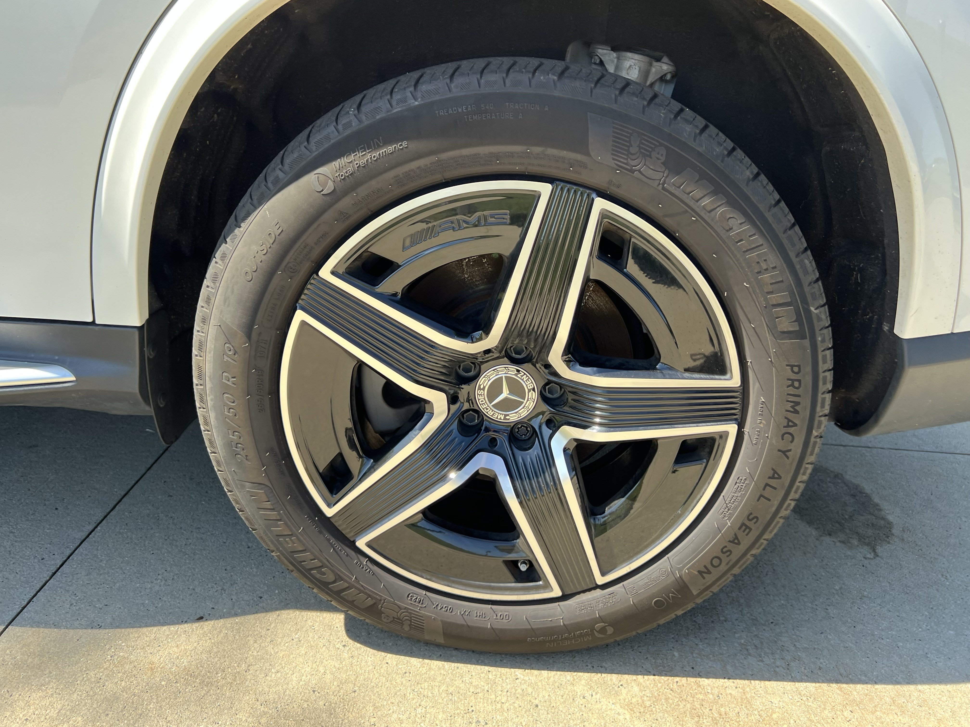 Used 2023 Mercedes-Benz GLC 300 4MATIC w/ AMG Line image 13