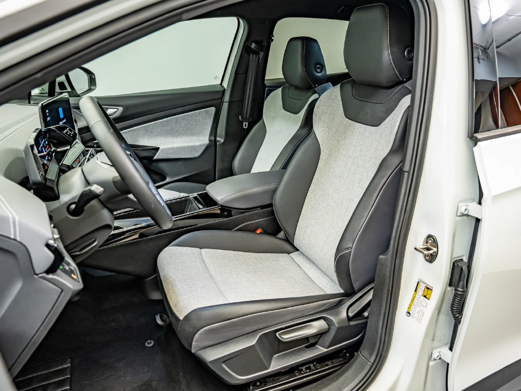 Used 2023 Volkswagen ID.4 2WD image 20