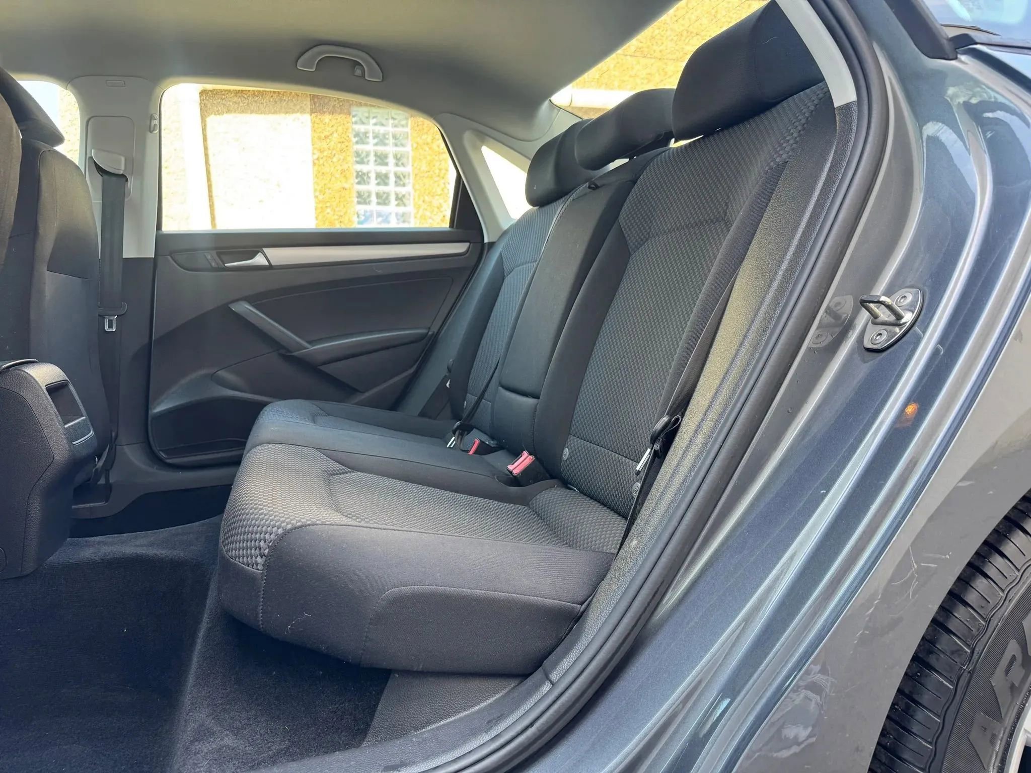 Used 2015 Volkswagen Passat 1.8T S image 18