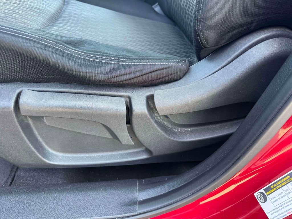 Used 2017 Nissan Rogue S FWD image 16