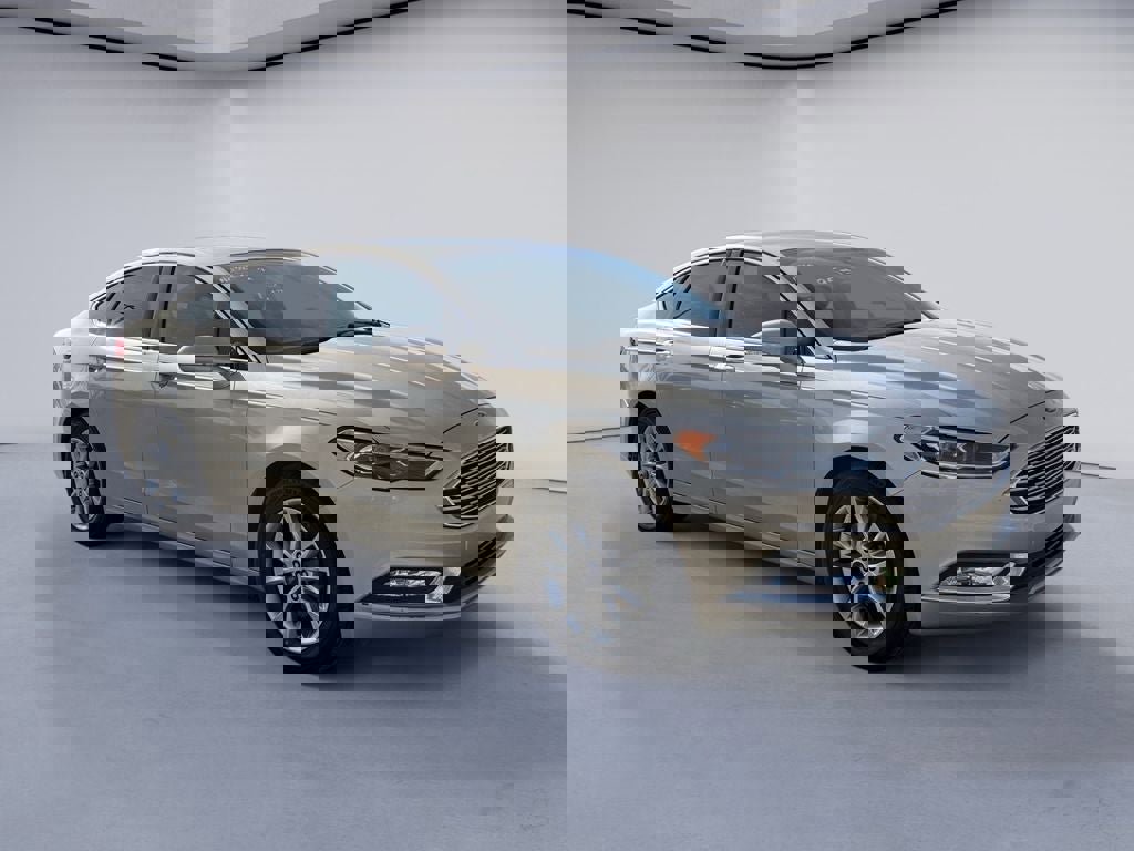 Used 2017 Ford Fusion SE w/ Fusion SE Technology Package image 7