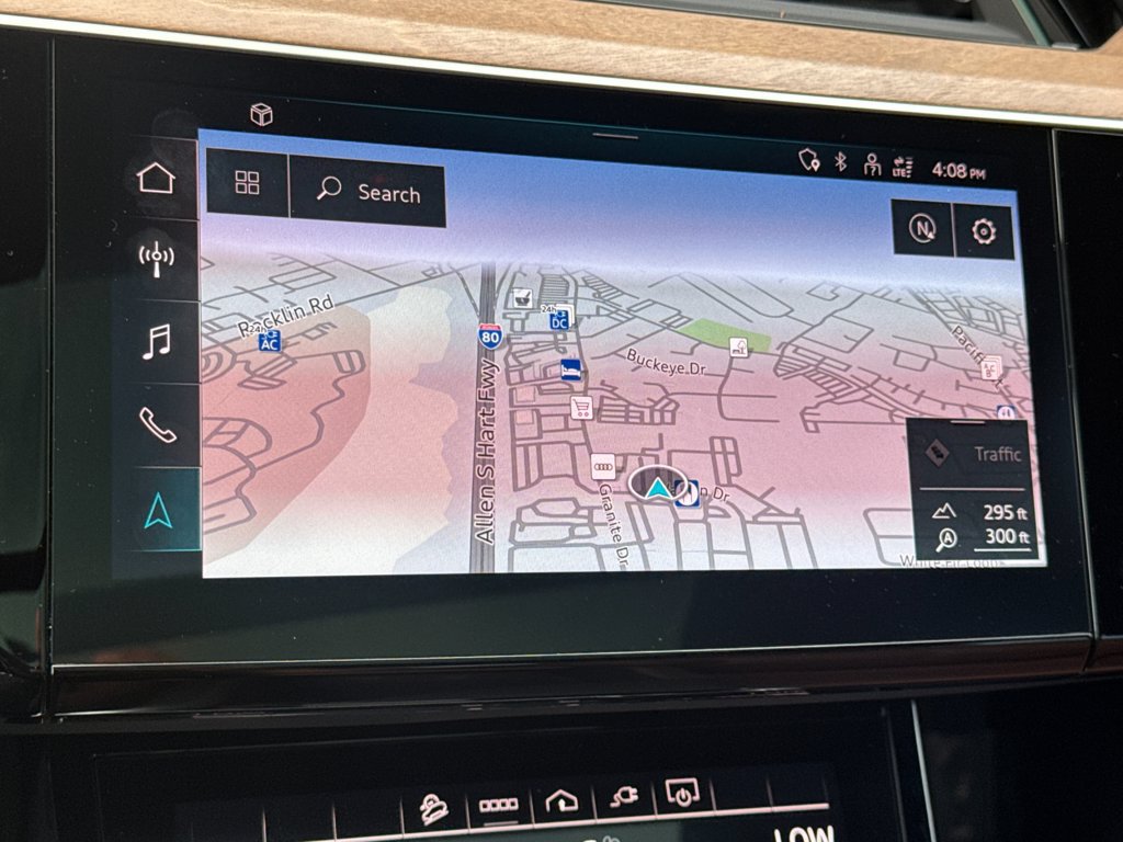 Used 2024 Audi Q8 e-tron Premium Plus AWD/4WD image 24