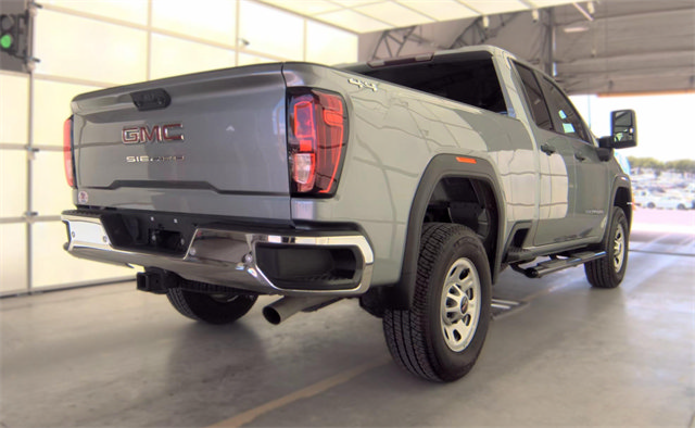 Used 2025 GMC Sierra 2500 Pro w/ 1SA Pro Safety Plus Package AWD/4WD image 5
