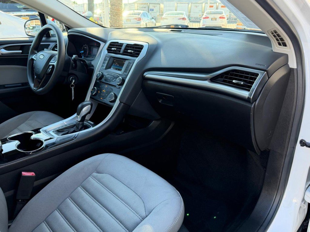 Used 2014 Ford Fusion S image 20