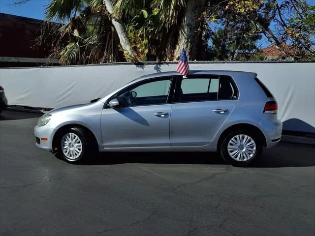 Used 2012 Volkswagen Golf 4-Door image 2