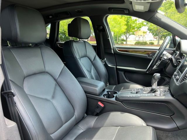 Used 2018 Porsche Macan S AWD/4WD image 23