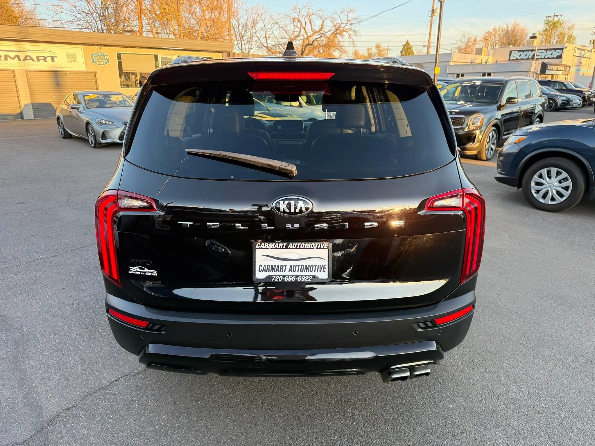 Used 2022 Kia Telluride SX w/ Nightfall Edition Package image 8