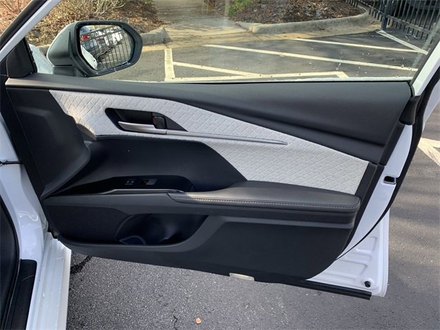 Used 2025 Toyota Camry XLE image 13