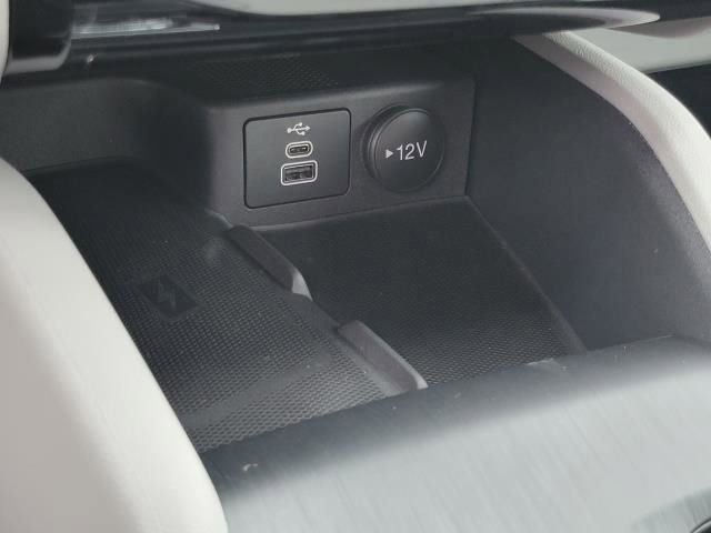 New 2025 Ford Escape SE w/ PHEV Premium Package image 33