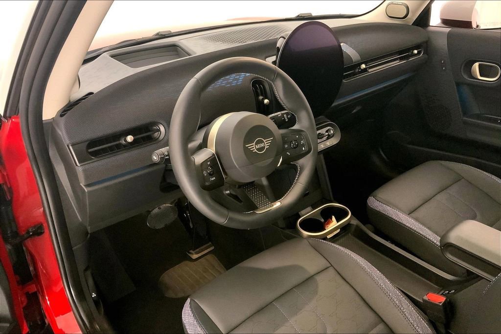 Certified 2025 MINI Cooper S image 21