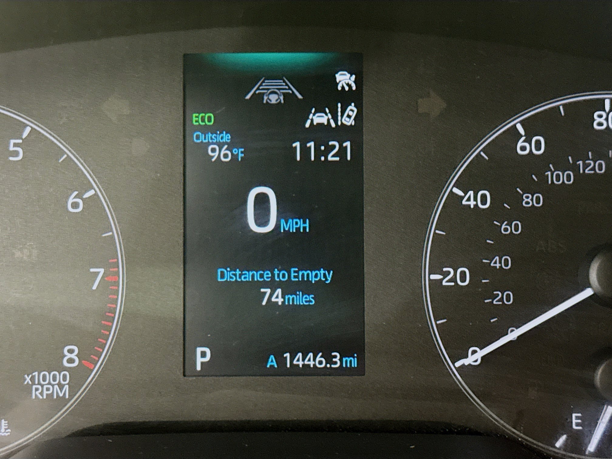 Used 2023 Toyota Corolla SE w/ SE Premium Package FWD image 16