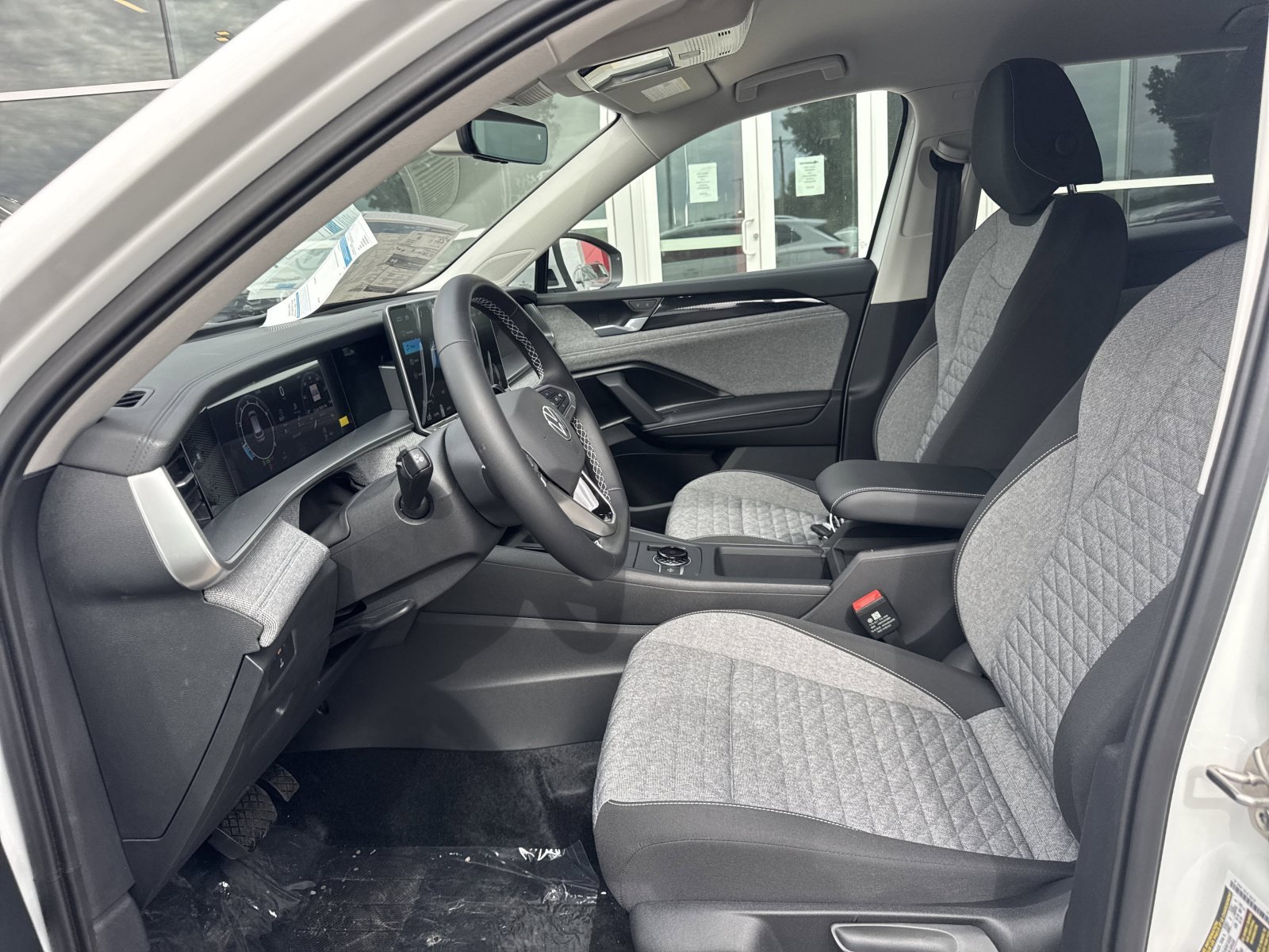 New 2026 Volkswagen Tiguan S FWD image 9