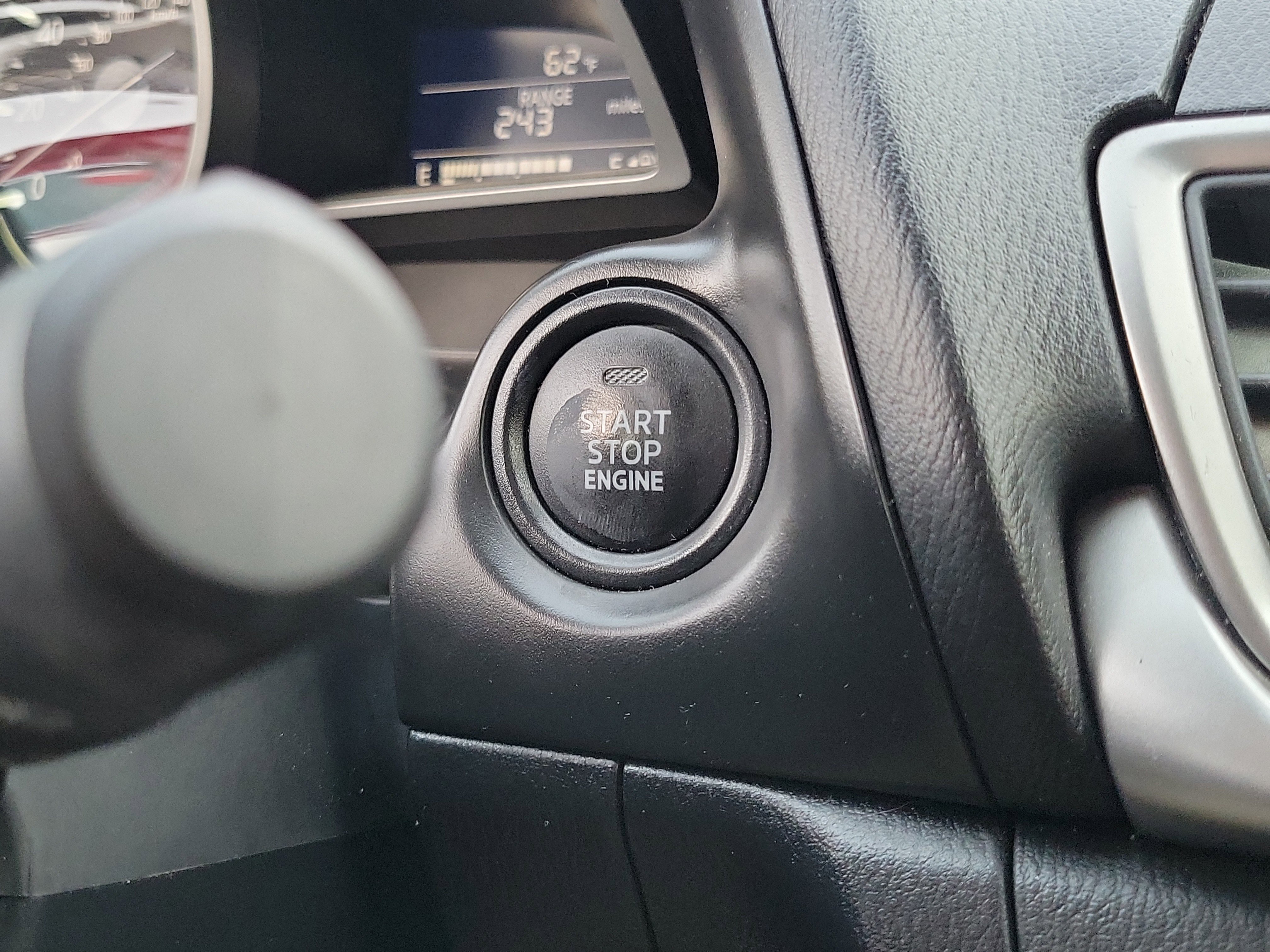 Used 2018 MAZDA MAZDA3 Touring image 16