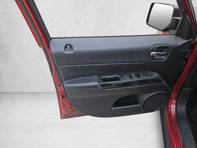 Used 2015 Jeep Patriot Sport w/ Power Value Group image 10