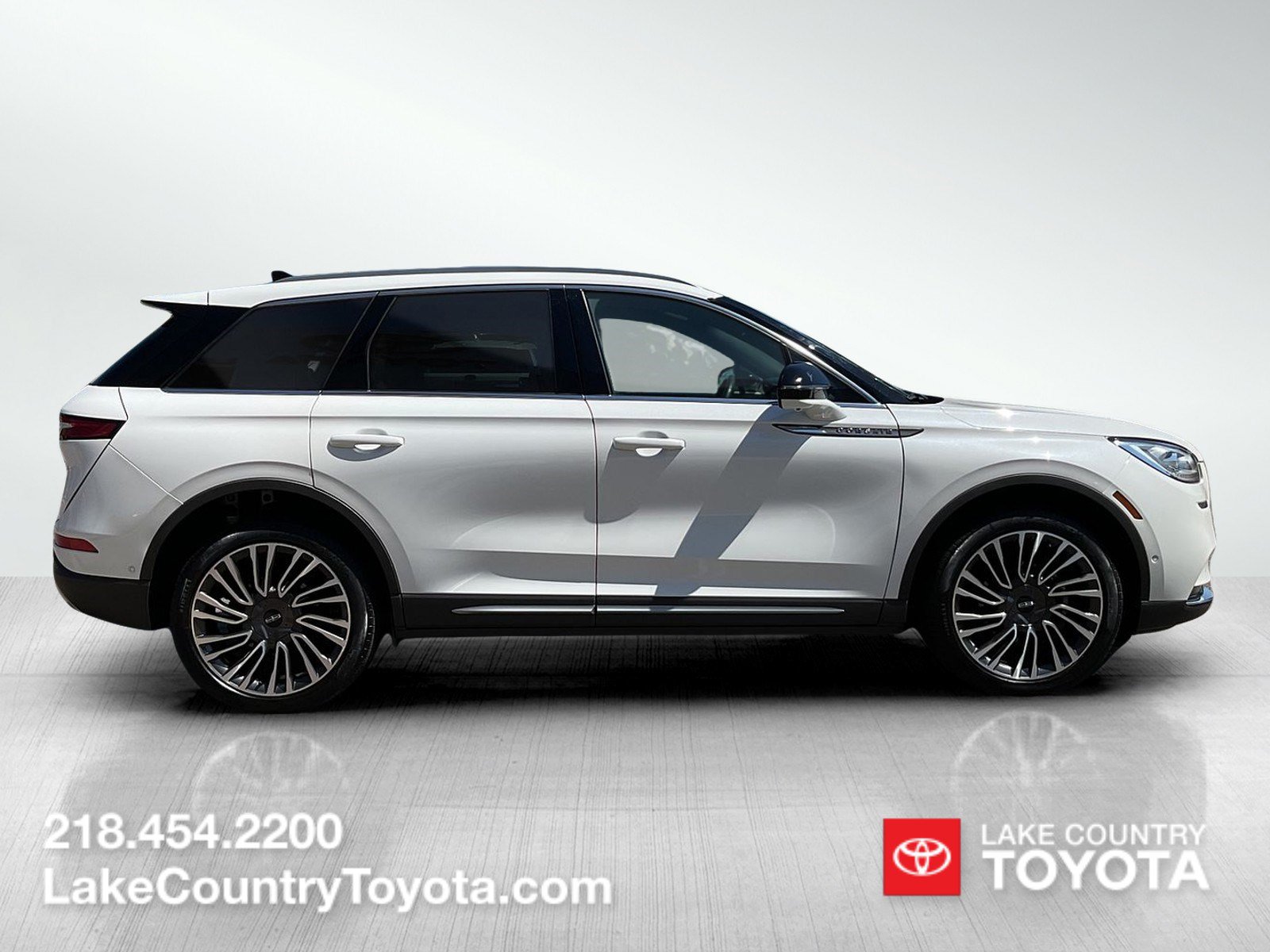 Used 2021 Lincoln Corsair Reserve w/ Equipment Group 201A AWD/4WD image 6
