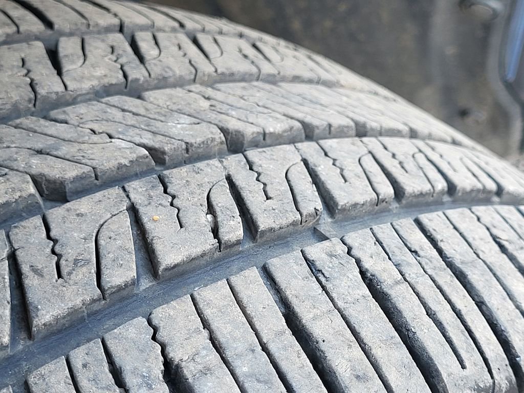 Used 2019 Toyota Camry XSE image 11