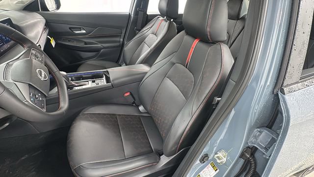 New 2026 Nissan Sentra SR w/ SR Premium Package FWD image 10