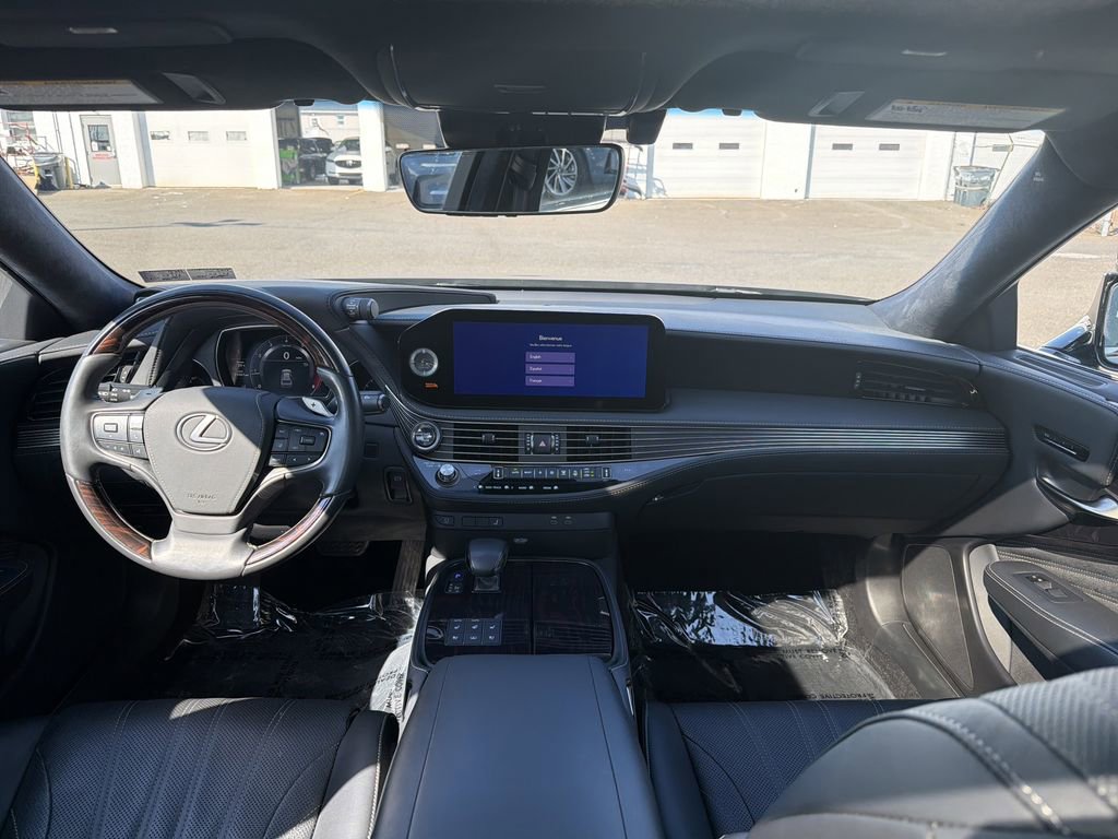 Used 2023 Lexus LS 500 AWD w/ Interior Upgrade Package image 18