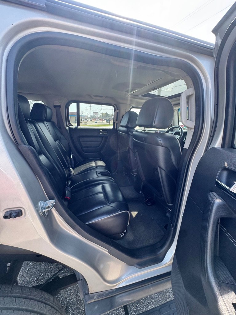 Used 2007 HUMMER H3 image 11