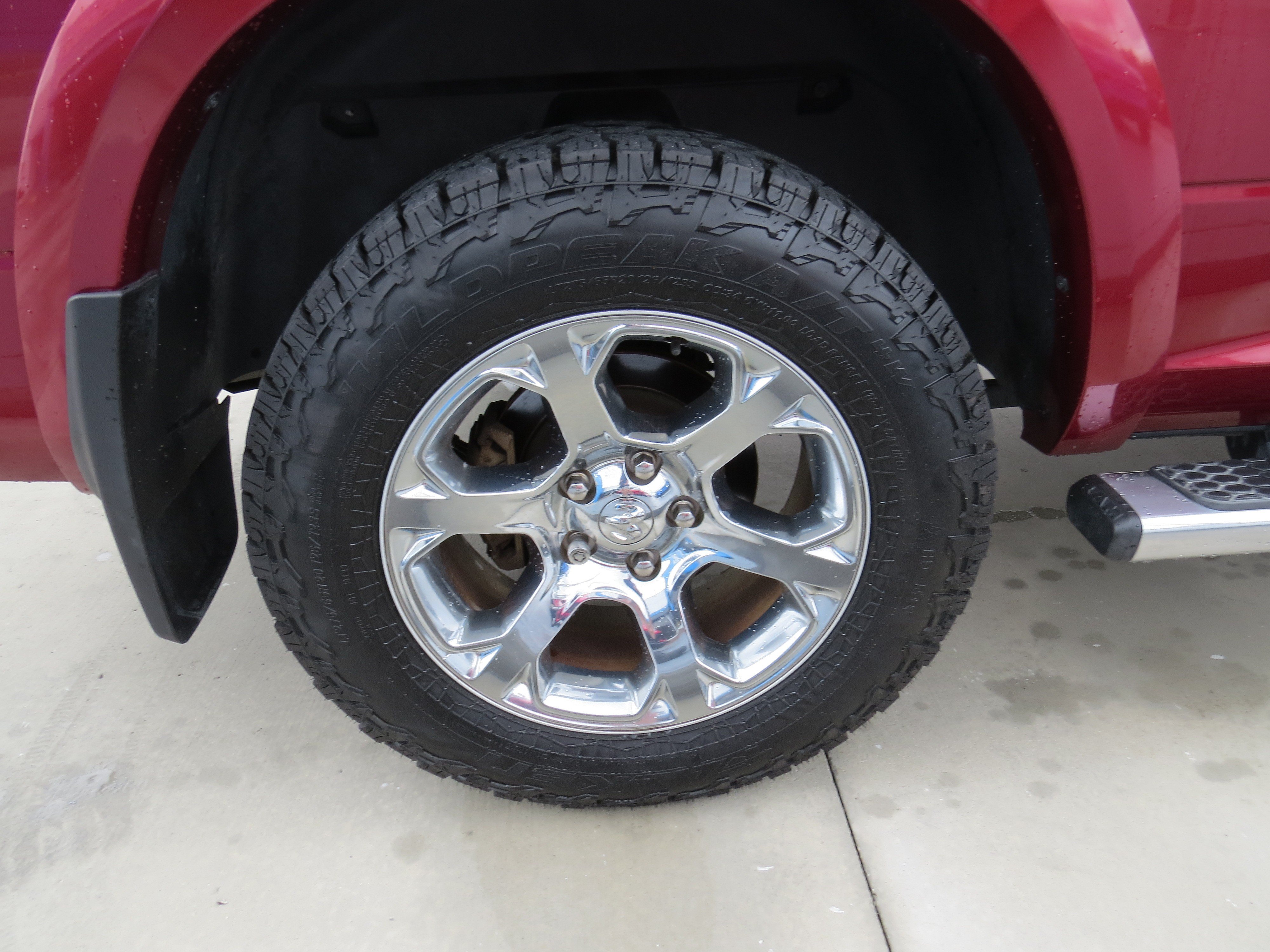 Used 2015 RAM 1500 Laramie w/ Convenience Group AWD/4WD image 11