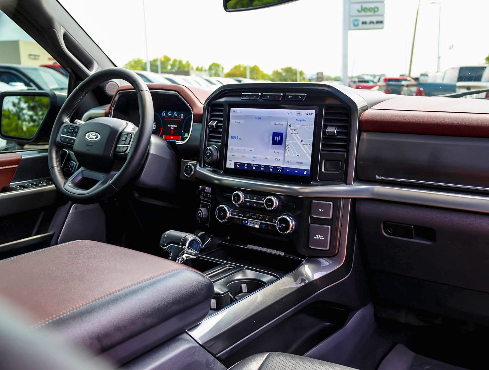 Used 2023 Ford F150 Lariat AWD/4WD image 9