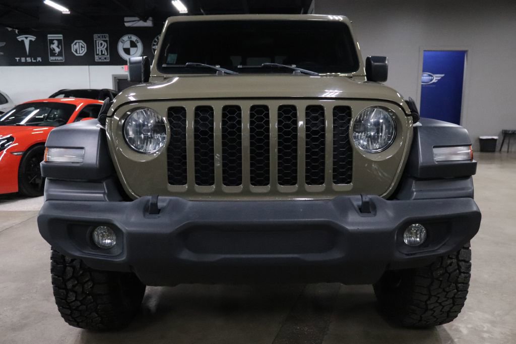 Used 2020 Jeep Gladiator Sport image 8