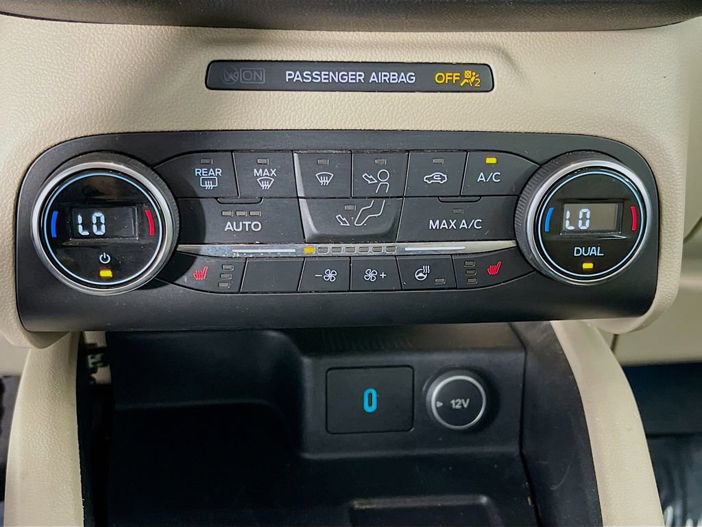 Used 2020 Ford Escape Titanium image 20