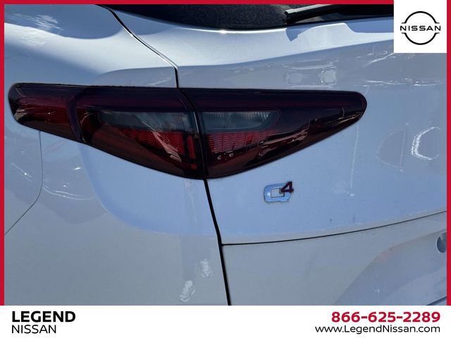 Used 2020 Alfa Romeo Stelvio Ti Sport w/ Quick Order Package 22S Sport AWD/4WD image 11