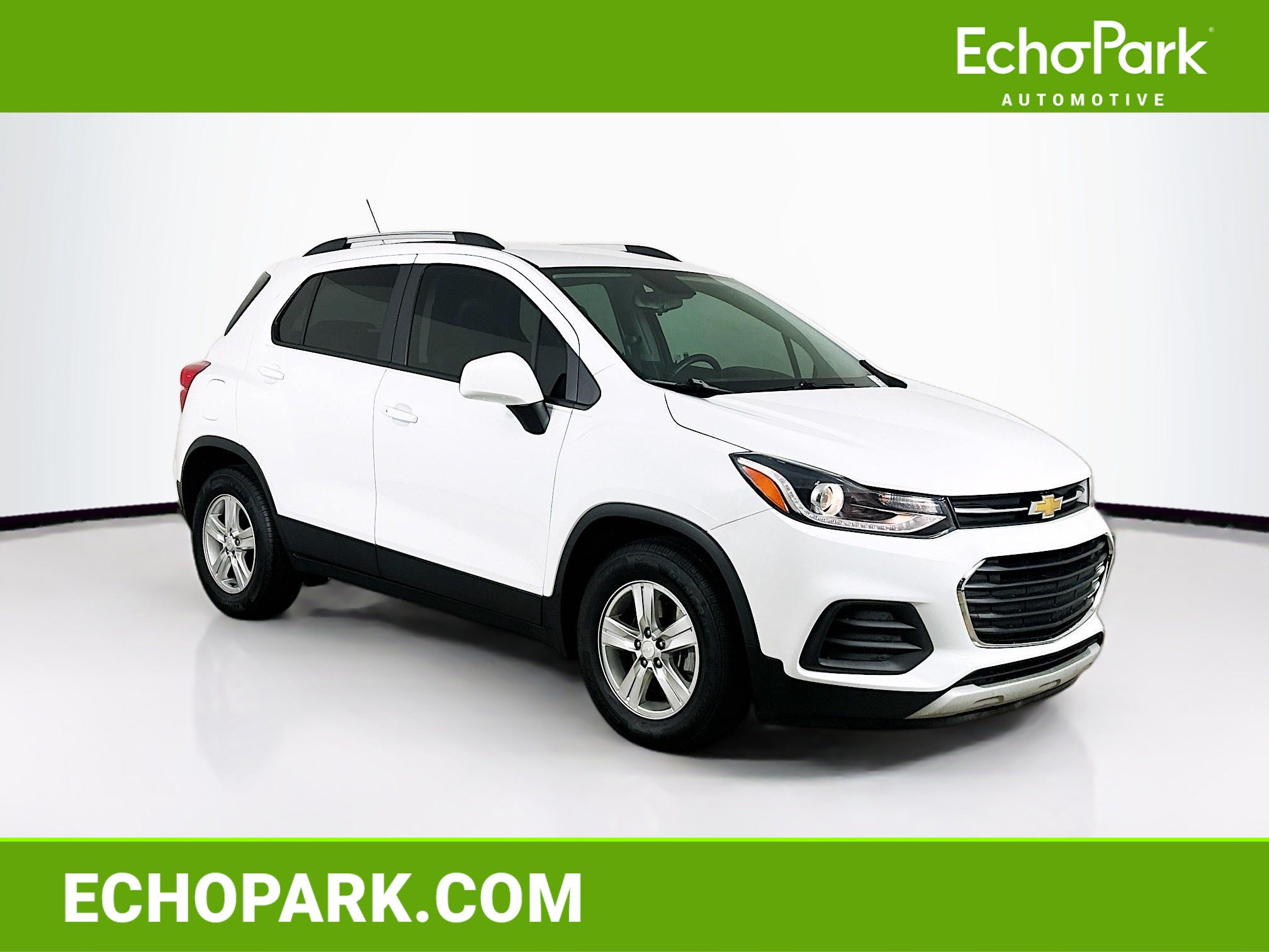 Used 2022 Chevrolet Trax LT w/ LT Convenience Package FWD image 1