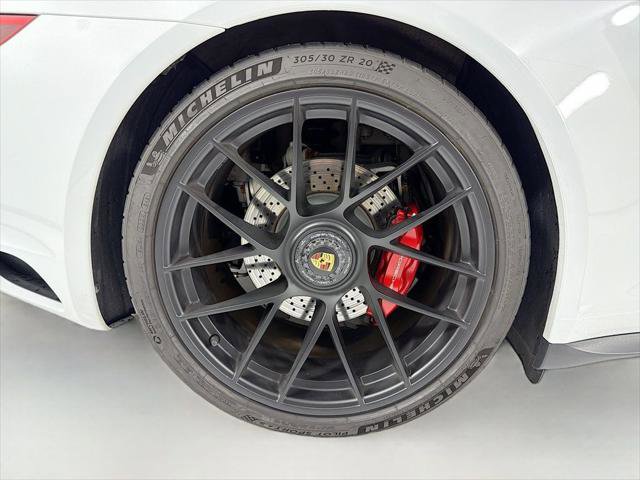 Certified 2019 Porsche 911 Targa 4 GTS AWD/4WD image 44
