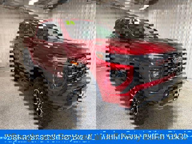 Used 2024 GMC Canyon AT4X image 3