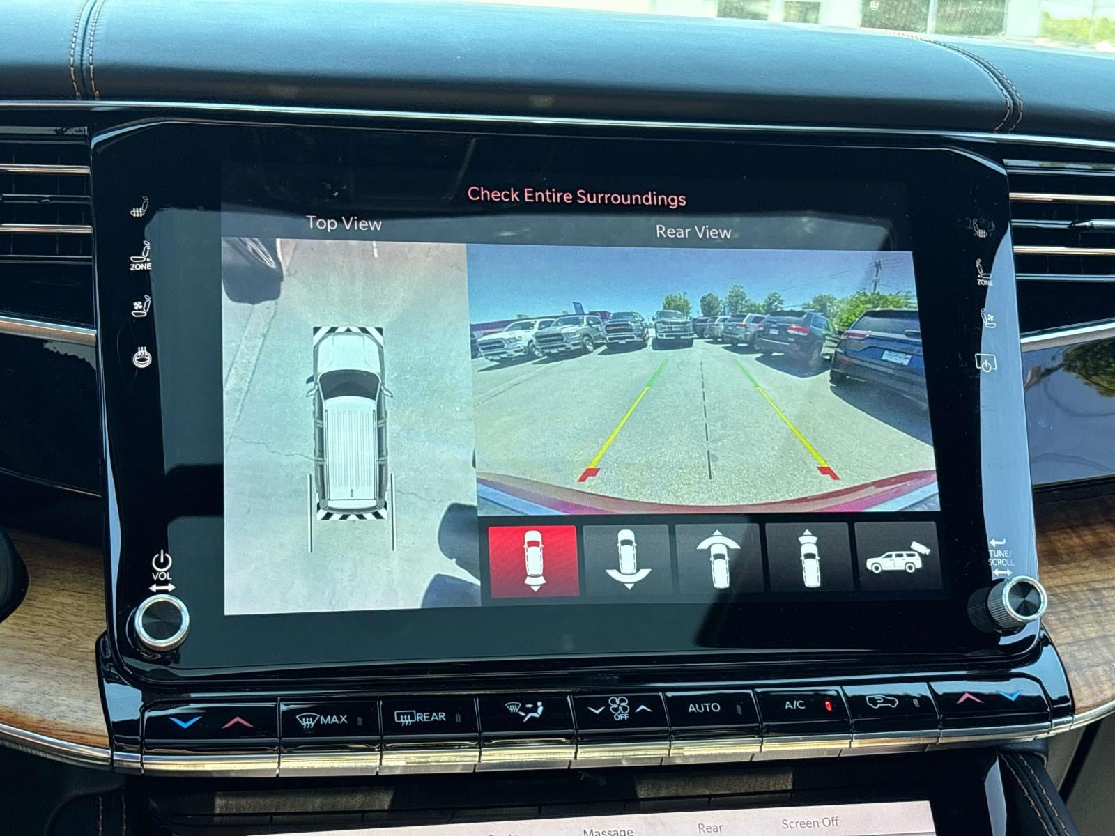 Certified 2022 Jeep Grand Wagoneer Series III w/ Rear Seat Video Group 1 AWD/4WD image 23
