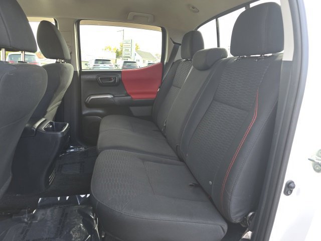 Used 2017 Toyota Tacoma SR5 w/ Tow Package AWD/4WD image 12