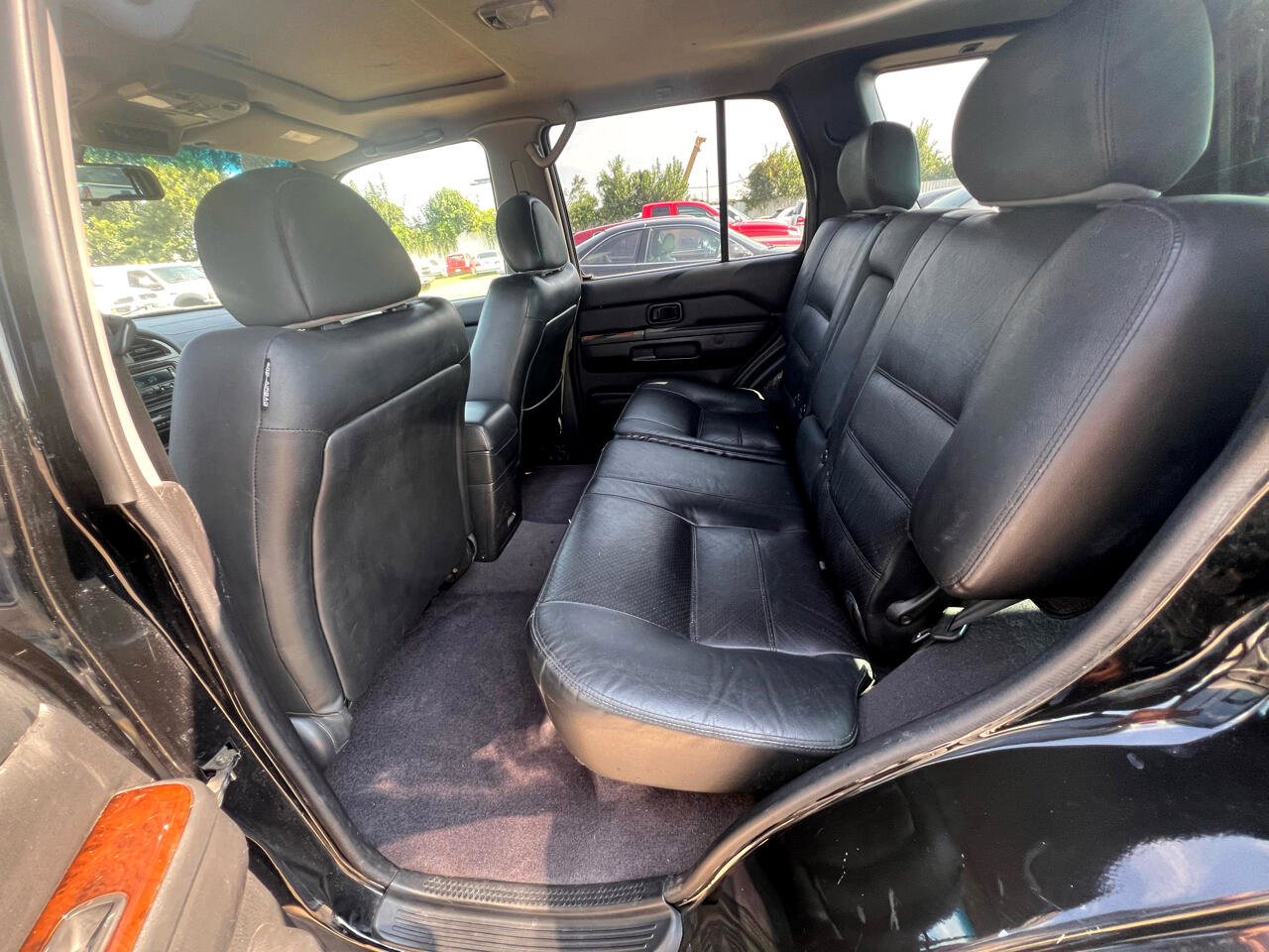 Used 2001 Nissan Pathfinder LE image 25