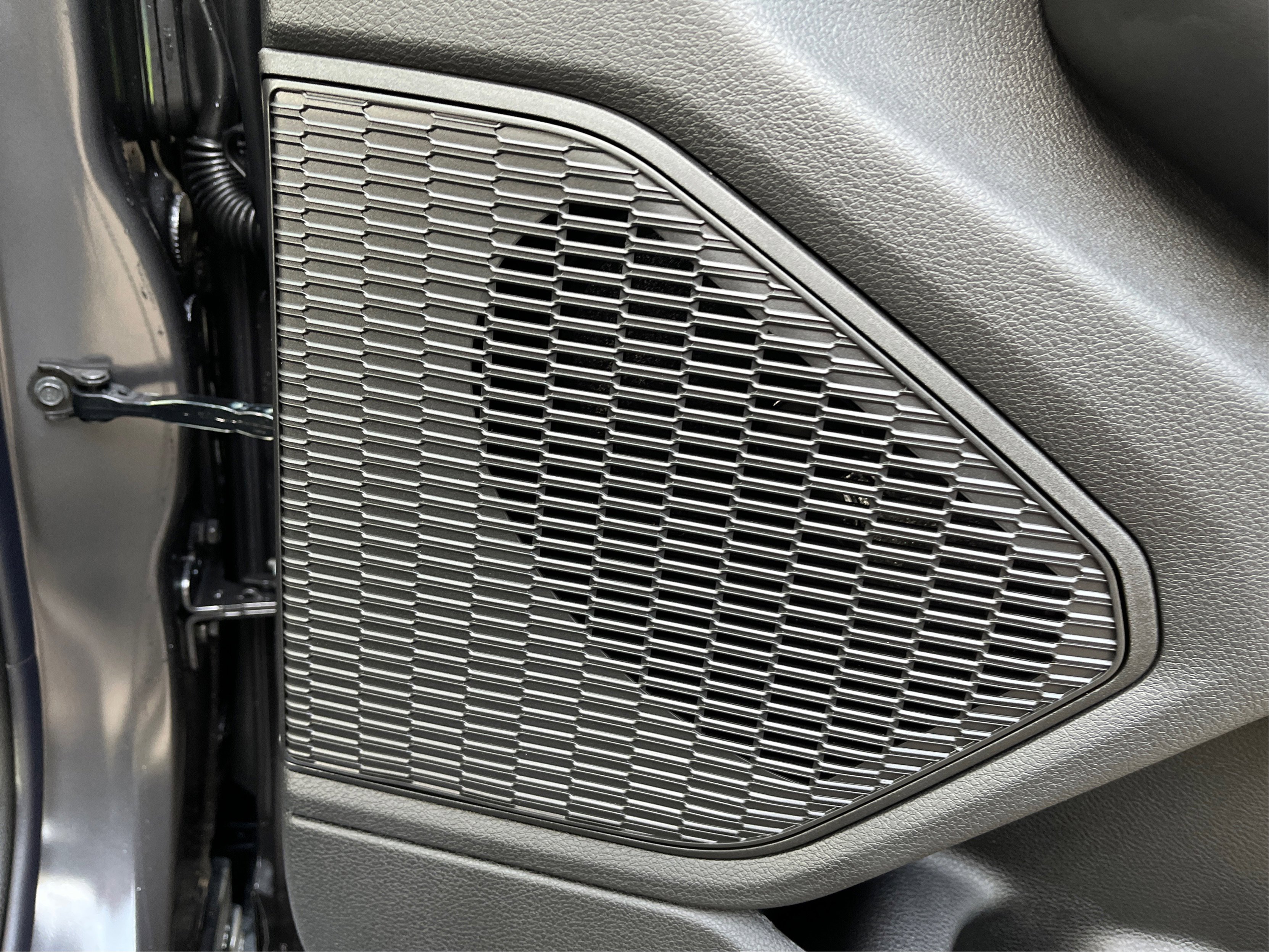 New 2025 Jeep Grand Cherokee Limited w/ Black Appearance Package image 60